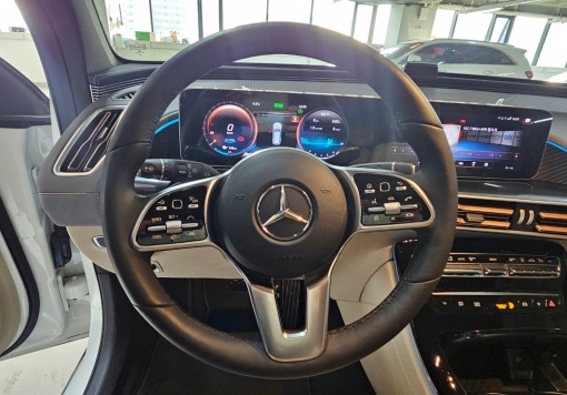 Mercedes-Benz EQC-N293