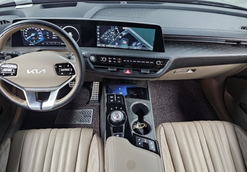 Kia K8 Hybrid