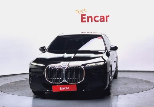BMW 7 Series (G70)