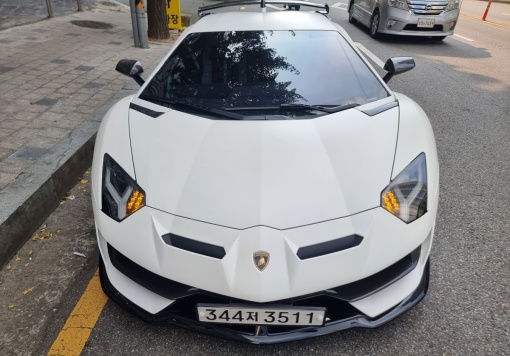 Lamborghini Aventador