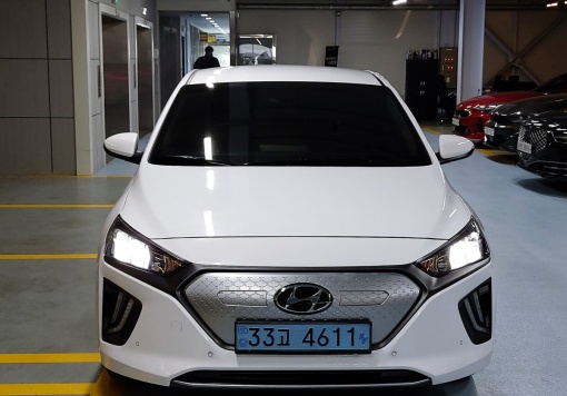 Hyundai The new Ioniq electric