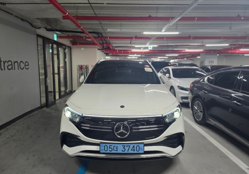 Mercedes-Benz EQA-H243