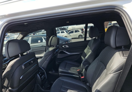 BMW 7 Series (G70)