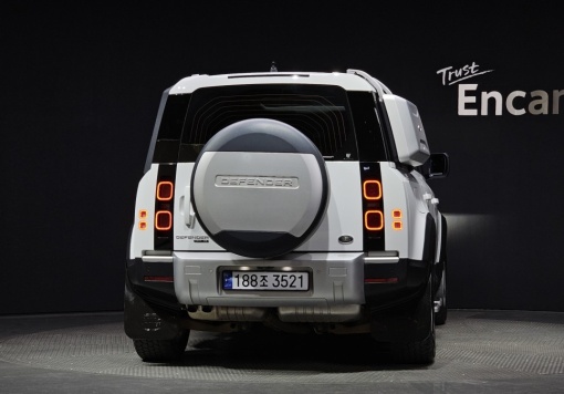 Land rover Defender (L663)