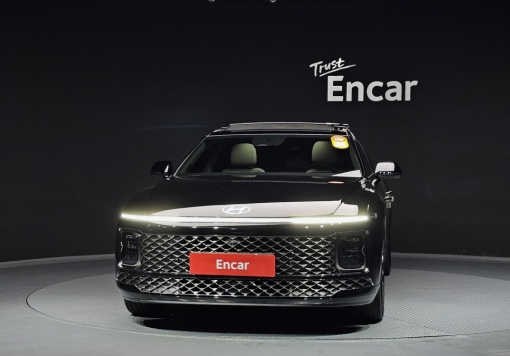Hyundai Grandeur (GN7)