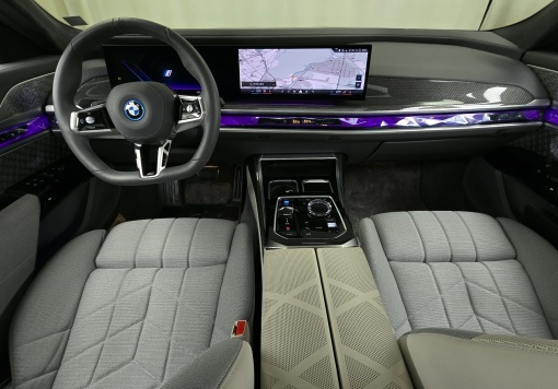 BMW i7 (G70)