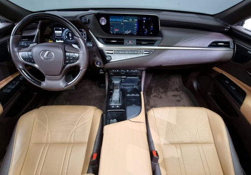Lexus ES300h 7th generation