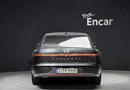 Hyundai Grandeur (GN7)