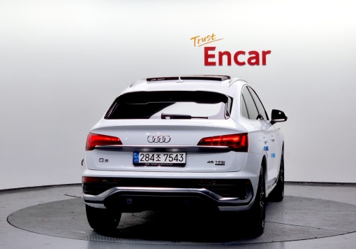 Audi Q5 (FY)