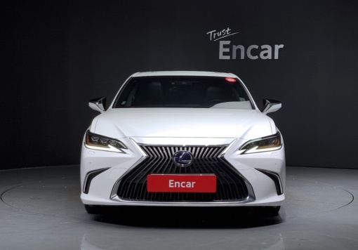 Lexus ES300h 7th generation