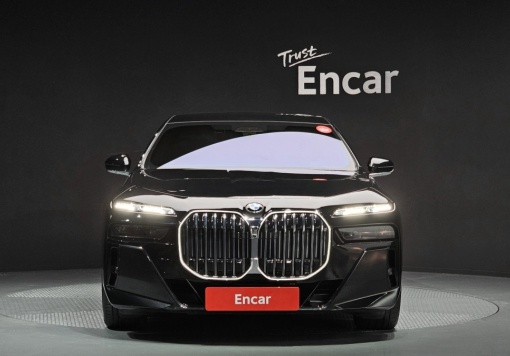BMW 7 Series (G70)
