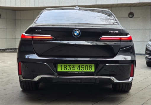 BMW 7 Series (G70)