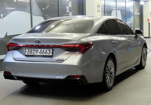 Toyota Avalon 5th generation