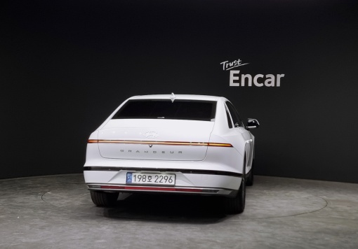 Hyundai Grandeur Hybrid (GN7)