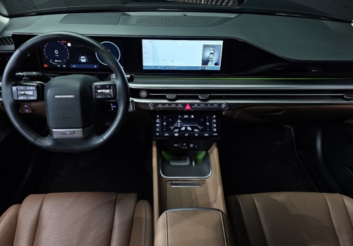 Hyundai Grandeur Hybrid (GN7)