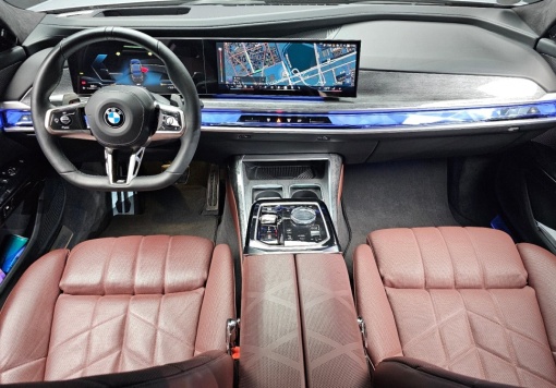 BMW 7 Series (G70)