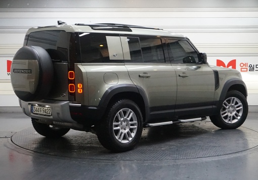 Land rover Defender (L663)