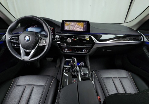 BMW 5 series (G30)