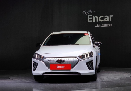 Hyundai The new Ioniq electric