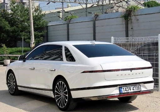 Hyundai Grandeur (GN7)