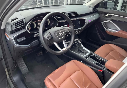 Audi Q3 (F3)