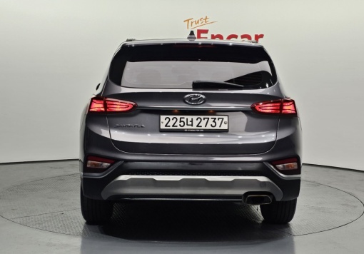 Hyundai Santa Fe TM