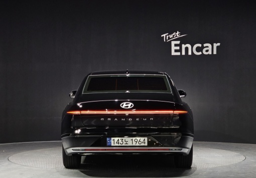Hyundai Grandeur Hybrid (GN7)