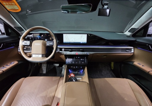 Hyundai Grandeur Hybrid (GN7)