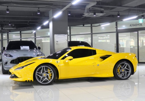 Ferrari F8 Spider