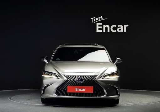 Lexus ES300h 7th generation