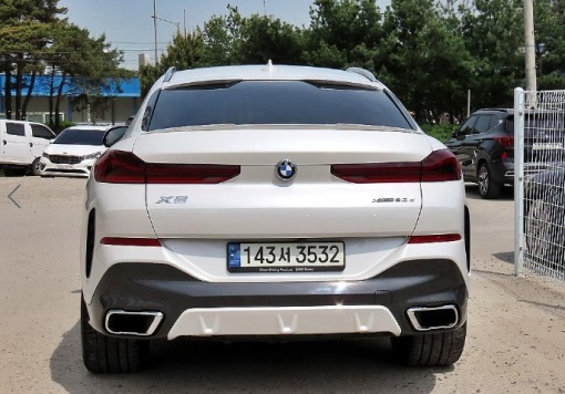 BMW X6 (G06)