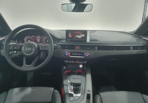 Audi A4 (B9)