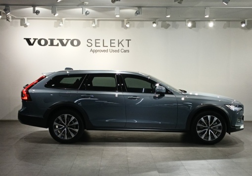 Volvo V90 Cross Country