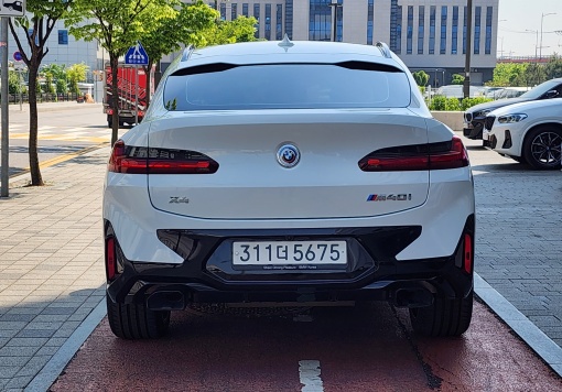 BMW X4 (G02)