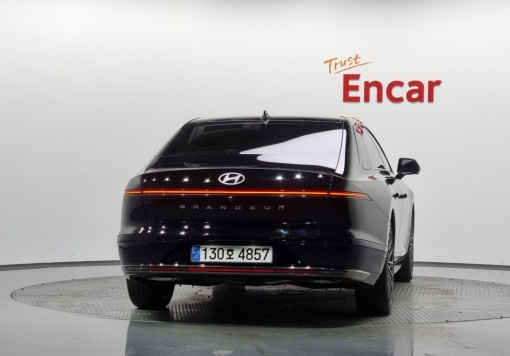 Hyundai Grandeur Hybrid (GN7)
