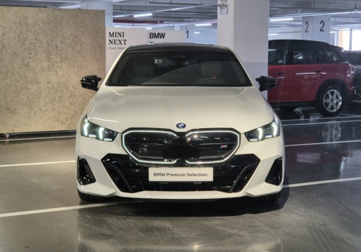 BMW i5 (G60)