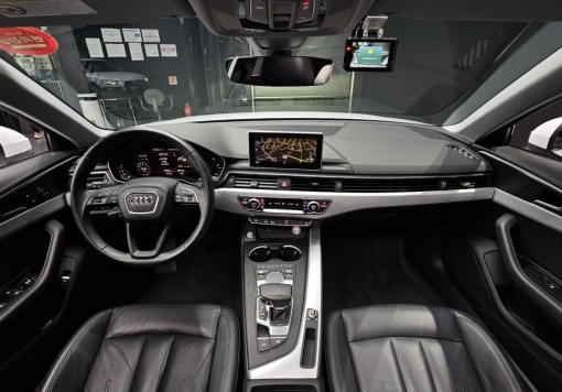 Audi A4 (B9)