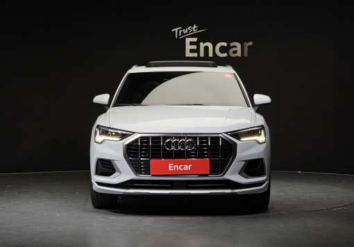 Audi Q3 (F3)