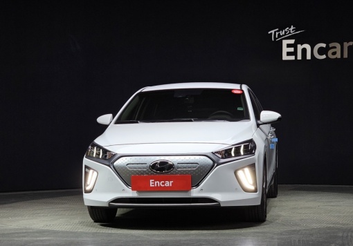 Hyundai The new Ioniq electric