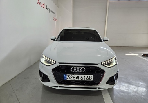 Audi A4 (B9)