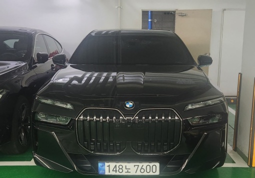 BMW 7 Series (G70)
