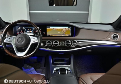 Mercedes-Benz S-Class W222