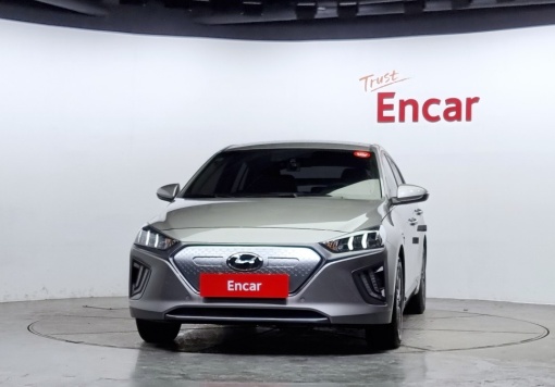 Hyundai The new Ioniq electric