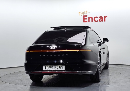 Hyundai Grandeur (GN7)