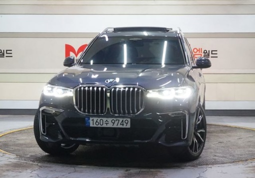 BMW X7 (G07)