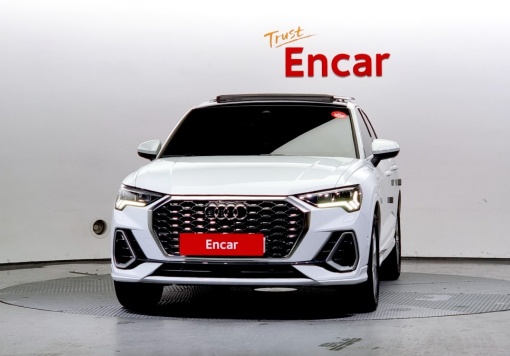 Audi Q3 (F3)