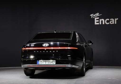 Hyundai Grandeur (GN7)
