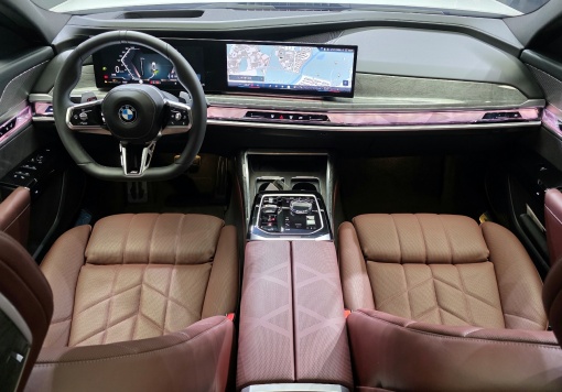 BMW 7 Series (G70)