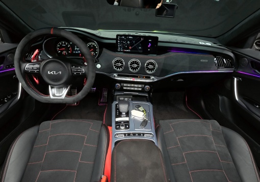 Kia Stinger Meister