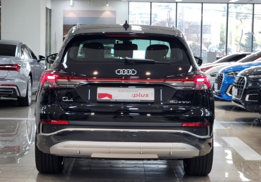 Audi Q4